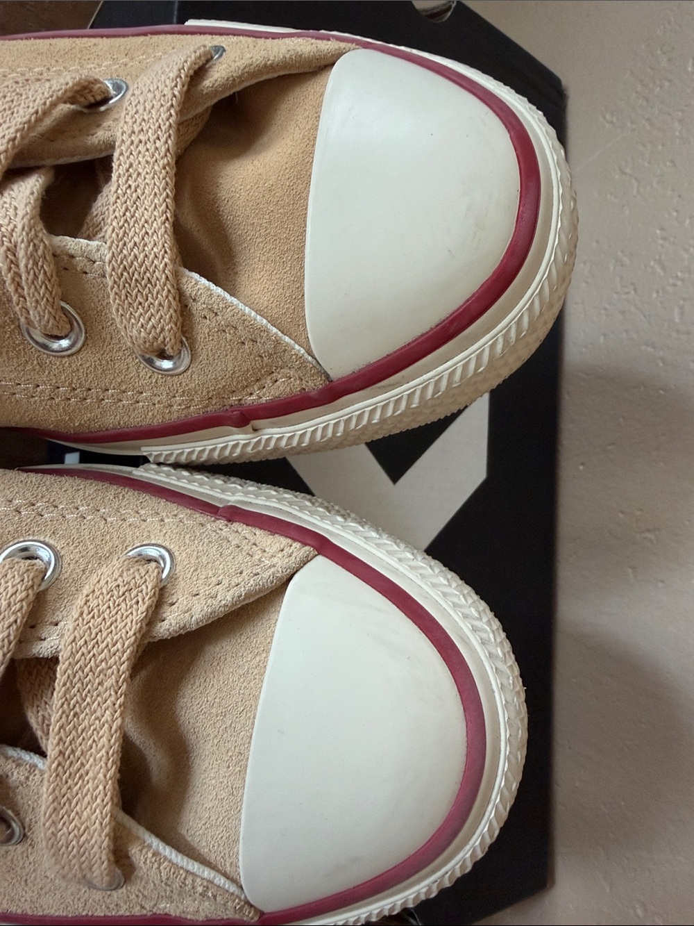 Converse Chuck Taylor All Star Ox sneakers in a beige or "Coastal Dune" suede - Picture 3 of 8
